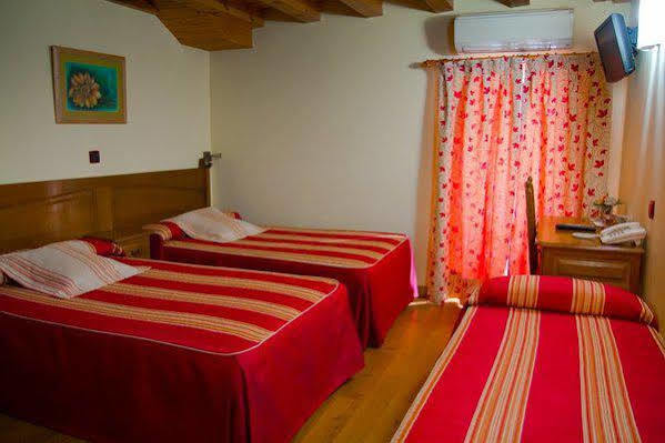 Hotel Jacobeo Белорадо Екстериор снимка