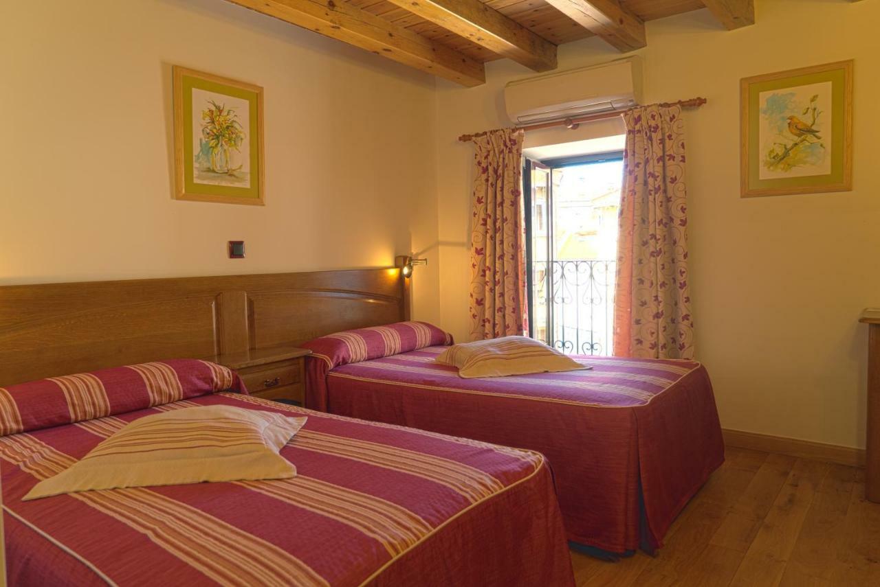 Hotel Jacobeo Белорадо Екстериор снимка