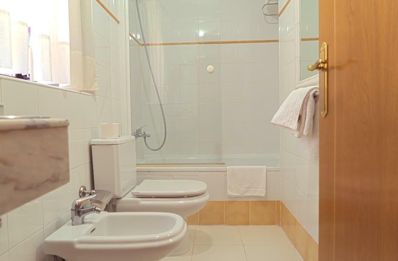 Hotel Jacobeo Белорадо Екстериор снимка